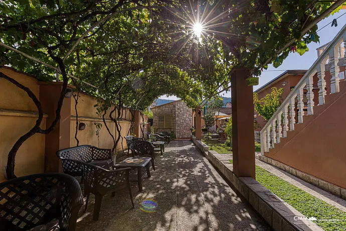Budva’ya Yakın Turizm ve Gastronomi Kompleksi – Lastva Grbaljska