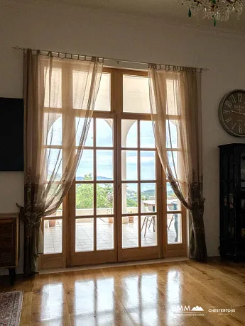 Havuzlu ve Panoramik Deniz Manzaralı Villa — 354 m²