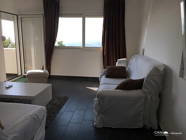 Petrovac'ta Akdeniz Manzaralı Dubleks Daire, 104 m²