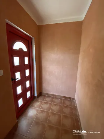 Djenovici'de deniz manzaralı ev