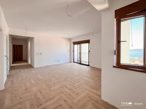 Tivat'ta yeni bir komplekste daireler