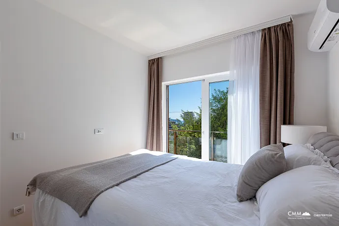 Panoramik Deniz Manzaralı Lüks 2+1 Daire 64 m² – Bečići