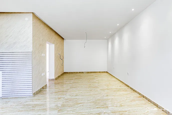 Tivat'ta yenilenmiş daire, 78 m²