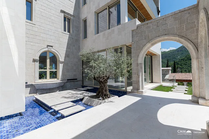 Forest Bay Retreat