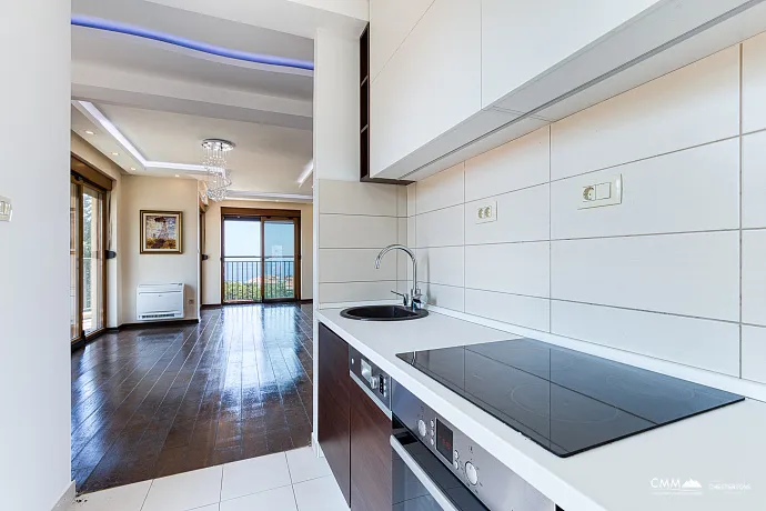 Üç Yatak Odalı ve Teraslı Modern Daire