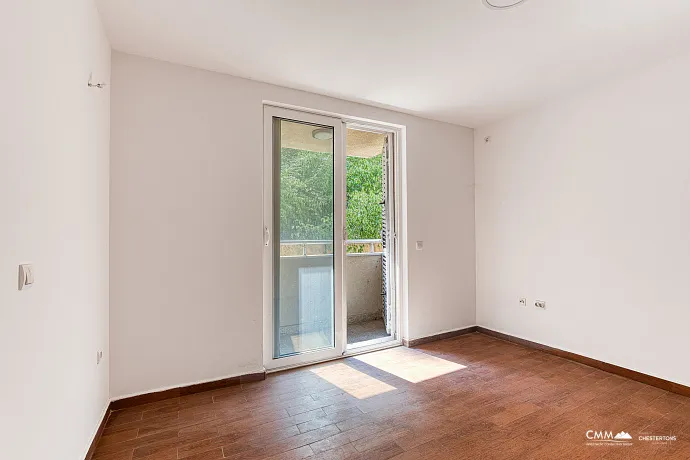 Rafailovići'de Geniş 1 Yatak Odalı Daire