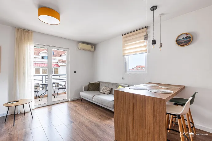 Şehir Ortamında Modern Bir Odalı Daire – Konforlu Yaşam İçin Mükemmel