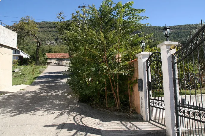 Kotor'da havuzlu lüks villa