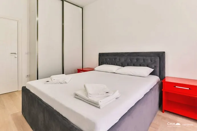 Bečići'de üç odalı daire, 86m²