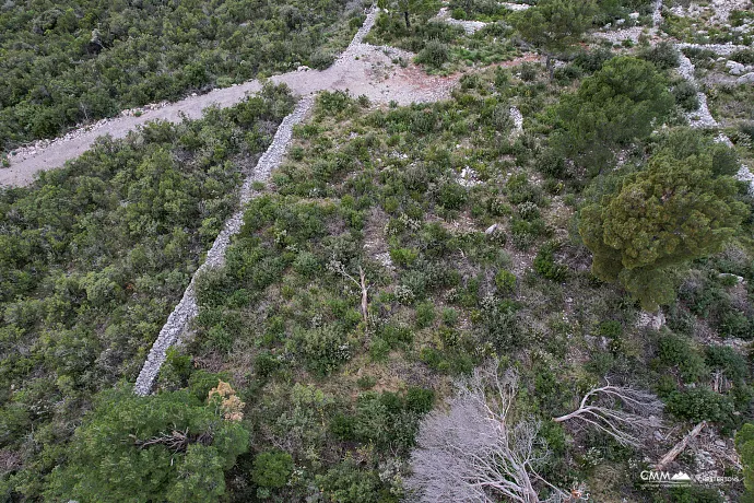 Žanjice’de satılık imarlı arsa – deniz manzaralı özel konum