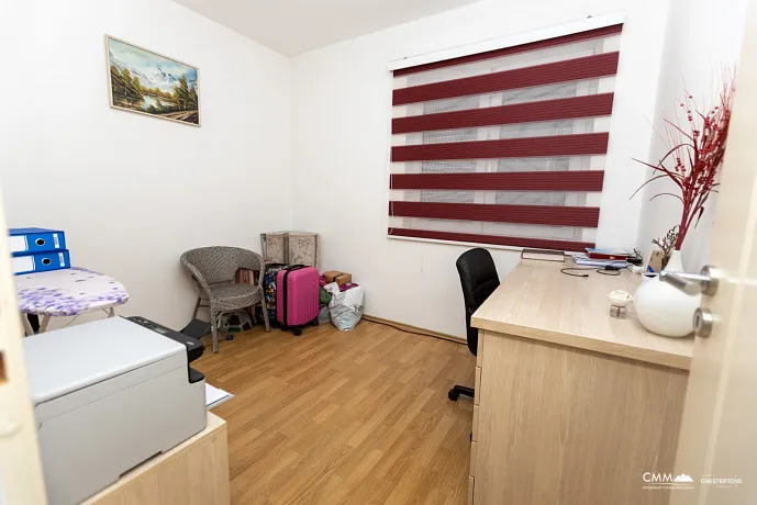 Bar'da geniş ev