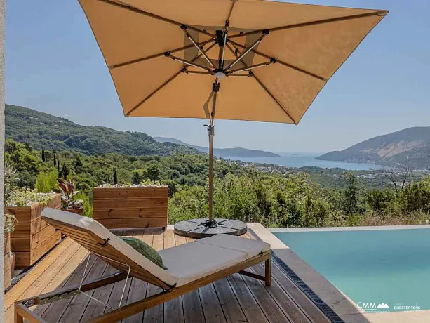 Havuzlu ve Panoramik Deniz Manzaralı Villa — 354 m²