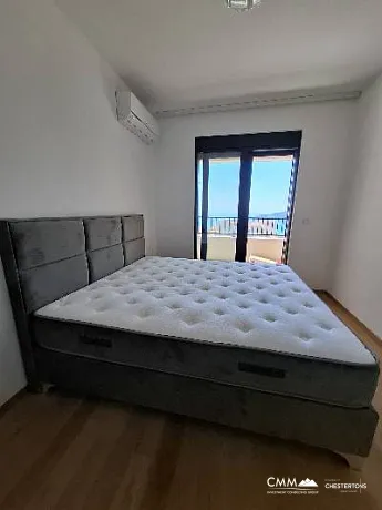Becici'de 2 yatak odalı daire