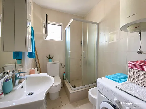 Deniz manzaralı daire