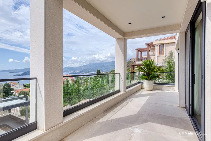 Sveti Stefan’a yakın, Blizikuće’de lüks villa