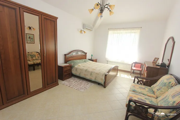 Deniz manzaralı lüks villa