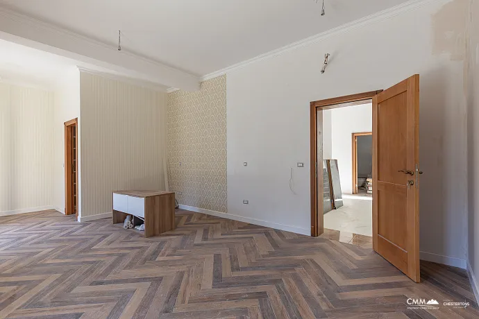 Lüks bir üç katlı villa — Kotor