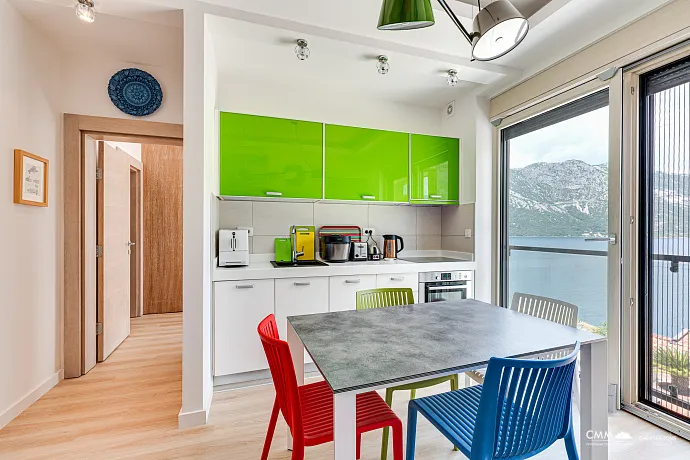 Kostanjica’da Panoramik Deniz Manzaralı 107 m² 3 Odalı Daire