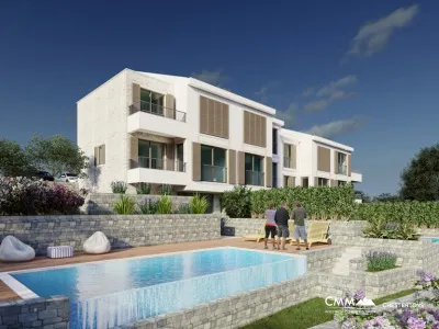 Budva yakınında Rezevici'de bir komplekste satılık 4 şehir evi