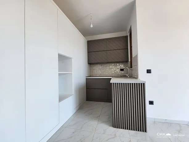 Panoramik deniz manzaralı geniş ve aydınlık daireler