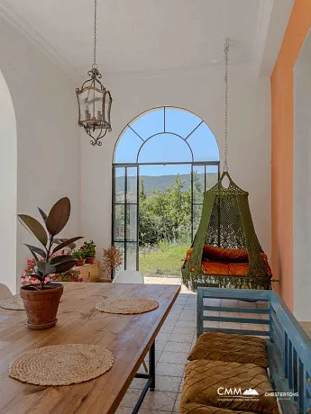 Havuzlu ve Panoramik Deniz Manzaralı Villa — 354 m²