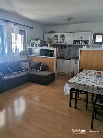 Tudorovichi'de deniz manzaralı satılık ev