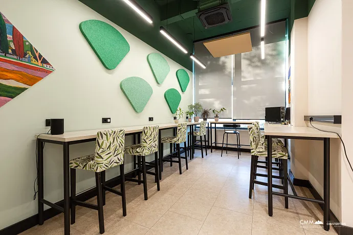 Budva'da ticari alan, 400 m²