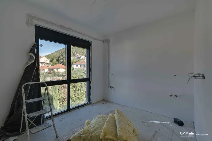 Donja Lastva'da apartman kompleksi