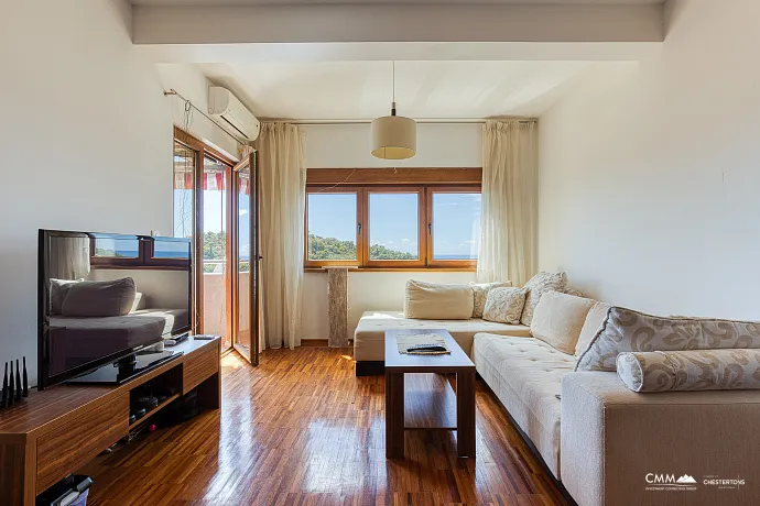 Deniz manzaralı 1 yatak odalı daire — Petrovac, 44 m²