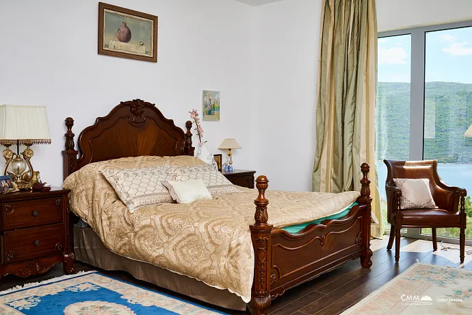 Kumbor’da 335 m² toplam alana sahip geniş bir ev