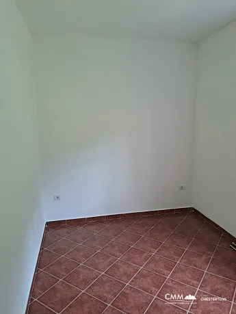 Bijela'da denize sadece 200 metre mesafede tek yatak odalı daire
