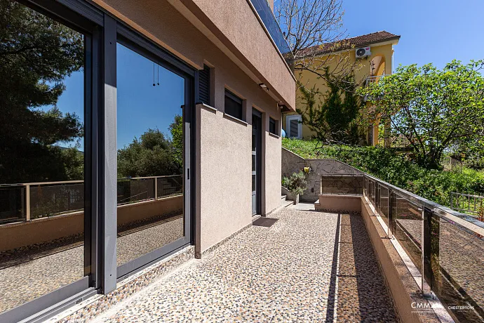 Herceg Novi'nin merkezinde mükemmel villa