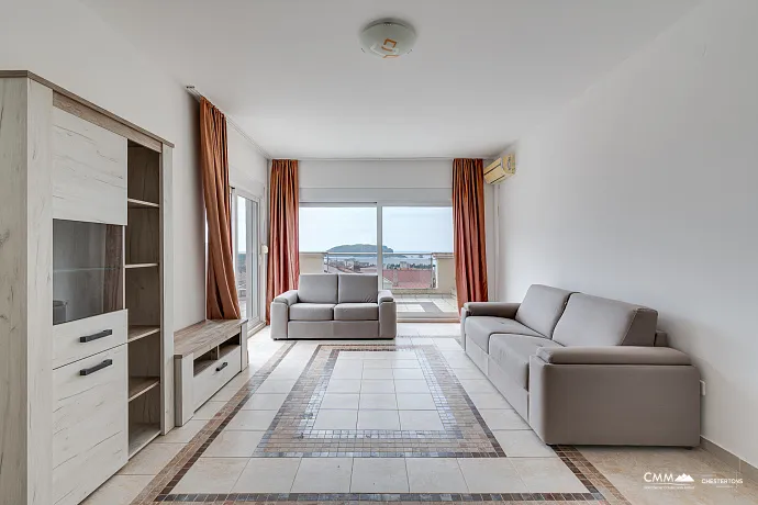 Budva Lazi’de Satılık Eşyalı 1+1 Daire – 89m² Deniz Manzaralı