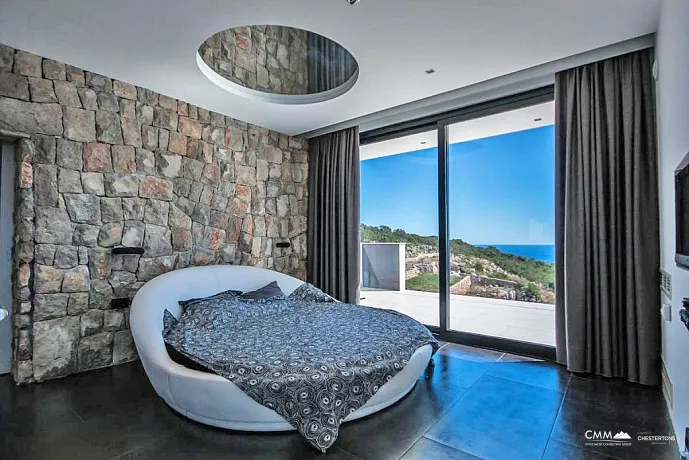 Krimovice'de deniz manzaralı özel villa