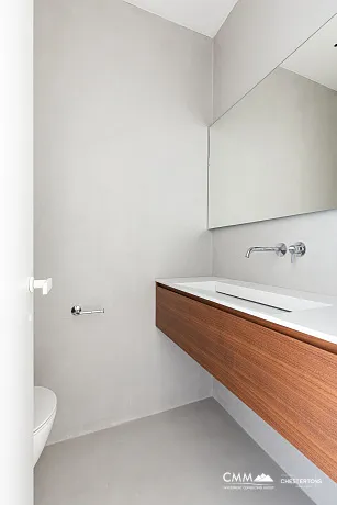 Budva'da harika manzaralı üç odalı daire