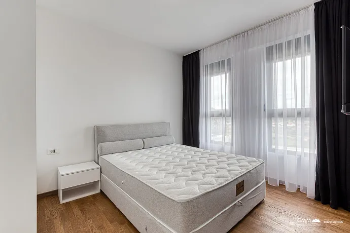 Işık Alan İki Yatak Odalı Daire Bar’da