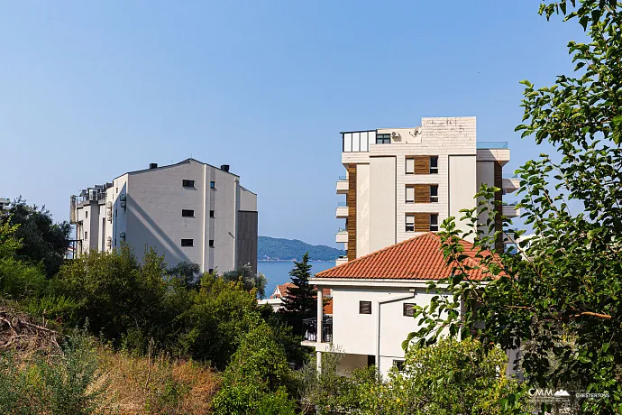 Rafailovići'de Geniş 1 Yatak Odalı Daire