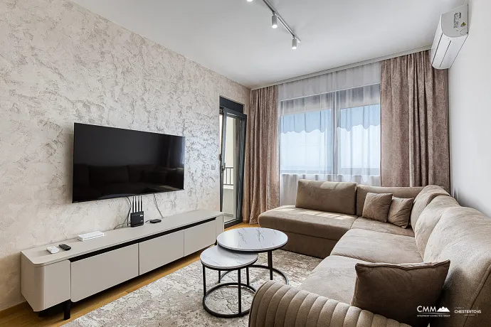 Becici'de 2 yatak odalı daire