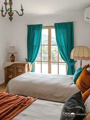 Havuzlu ve Panoramik Deniz Manzaralı Villa — 354 m²