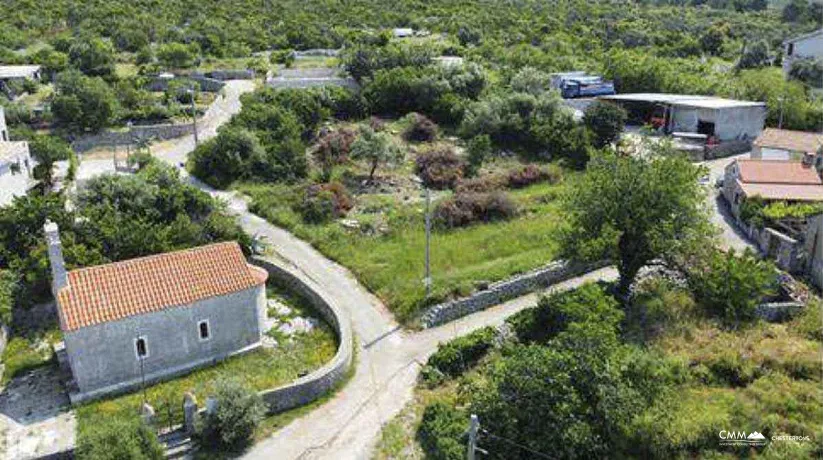 Mrkovi, Luštica'da Üç İmarlı Arsa – UTU ve Hazır Villa Projesi