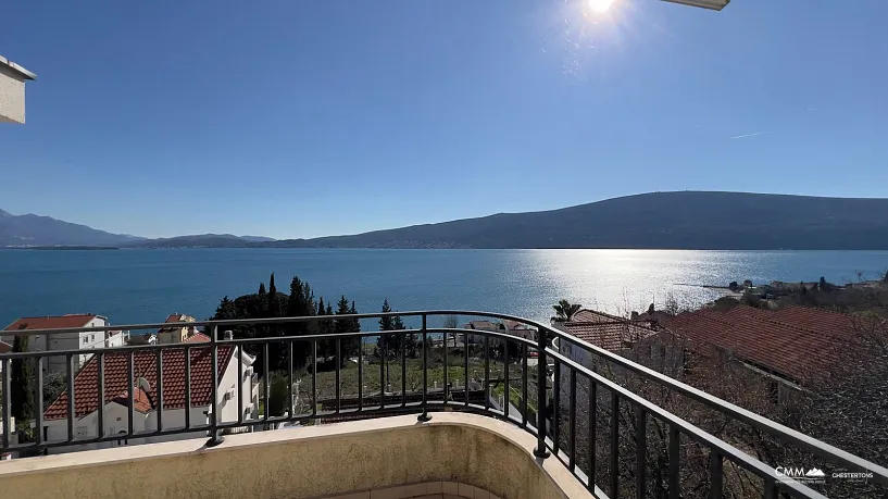 Herceg Novi'de deniz manzaralı satılık daireler