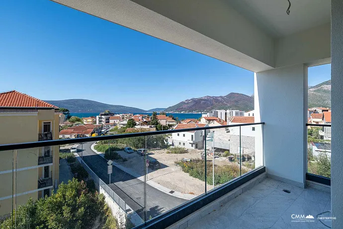 Donja Lastva'da apartman kompleksi
