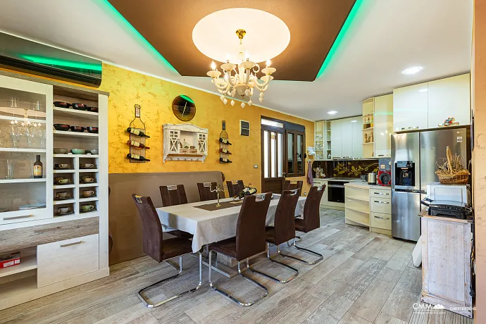 Herceg Novi'nin merkezinde mükemmel villa