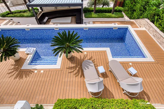 Sveti Stefan’a yakın, Blizikuće’de lüks villa