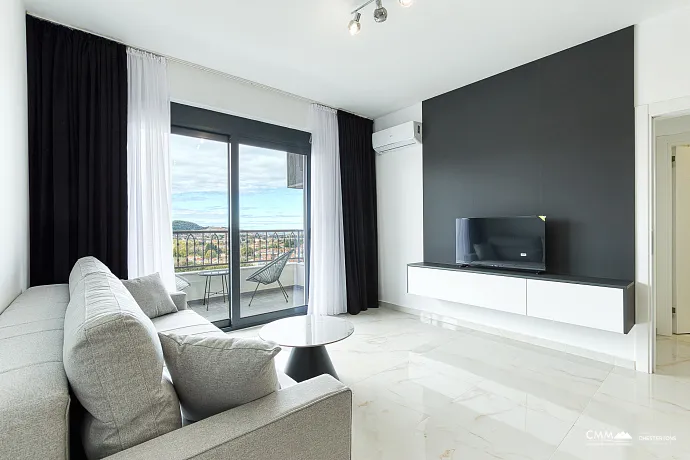 Işık Alan İki Yatak Odalı Daire Bar’da