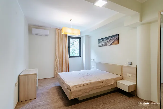 Geniş teraslı ve deniz manzaralı geniş Penthouse