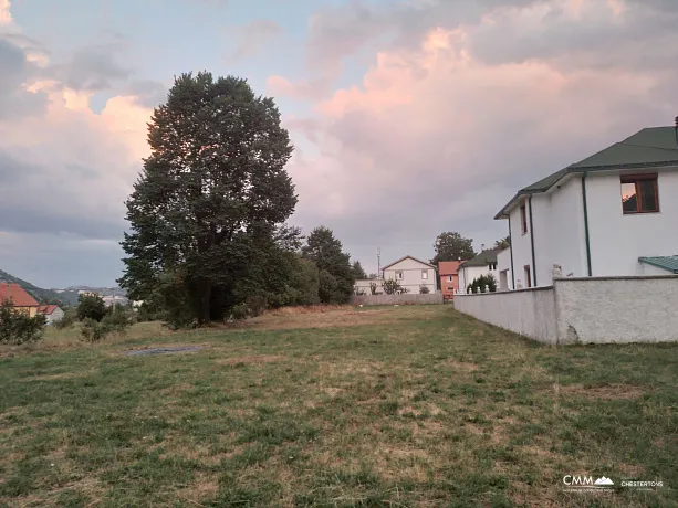 Cetinje'de arsa