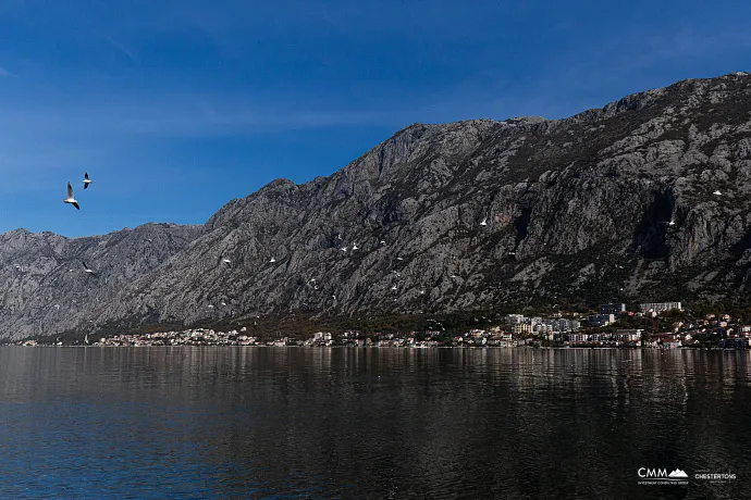 Lüks bir üç katlı villa — Kotor