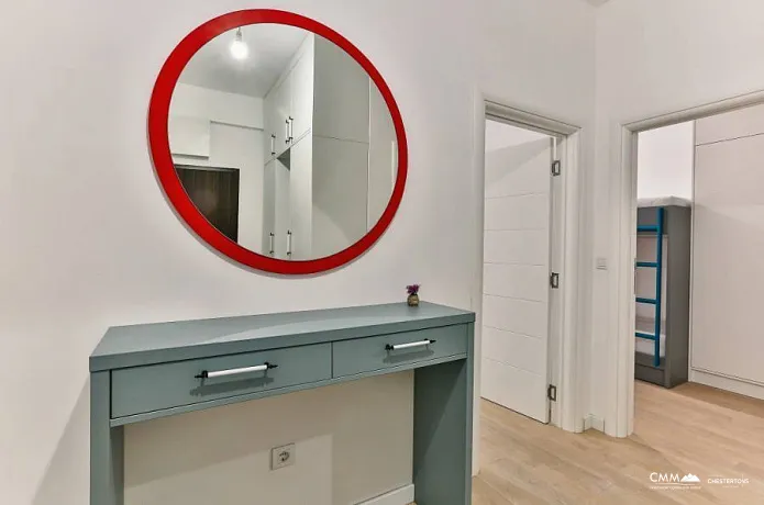 Bečići'de üç odalı daire, 86m²