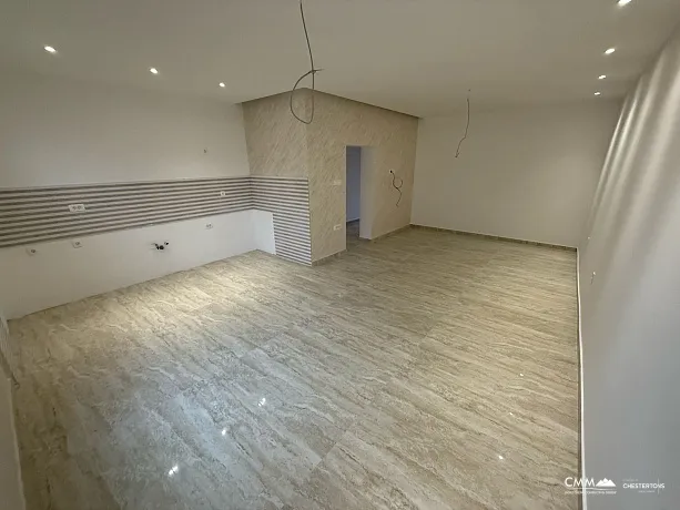 Tivat'ta yenilenmiş daire, 78 m²